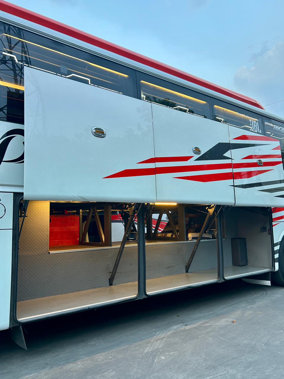 bus